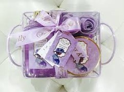 Подарочный набор косметики Liss Kroully WUL03 серия «Лаванда»